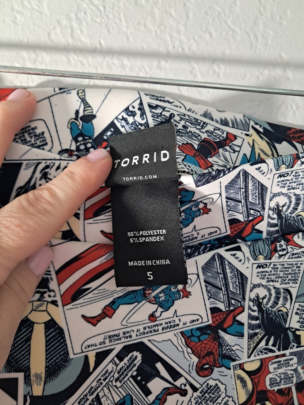 Torrid Plus Official Marvel Avengers Comic Scuba Skater Skirt Size 5X/28 Retired - Picture 5 of 9